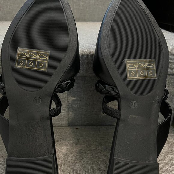 Journee Collection Olivea Braided Slides - Size 11 - Picture 4 of 4